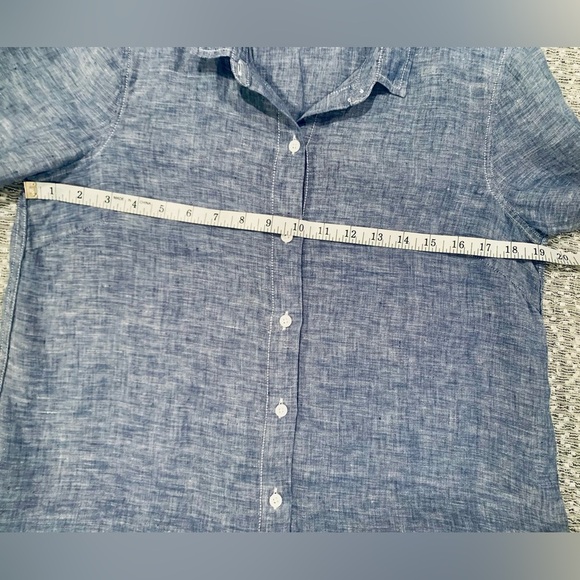 Garnet Hill Blue Linen Button Down Shirt Size Small - Picture 5 of 8